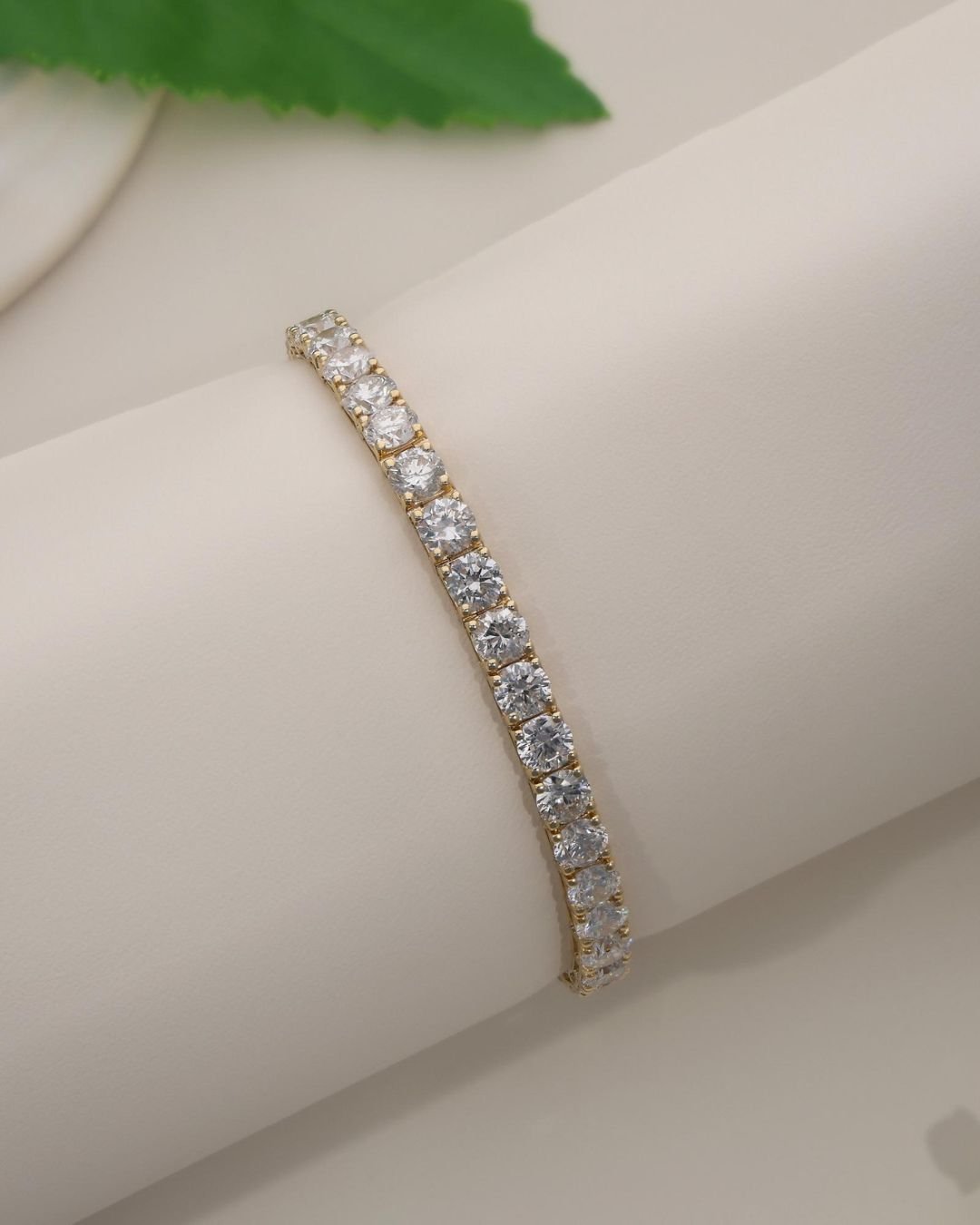 Round Brilliant Cut Lab Grown Diamond Tennis Bracelet - Image 3
